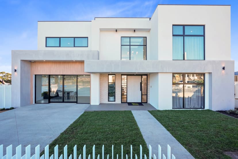 Award-Winning Modern Beach House in Mt Eliza Featuring Stalvo EPS Panels